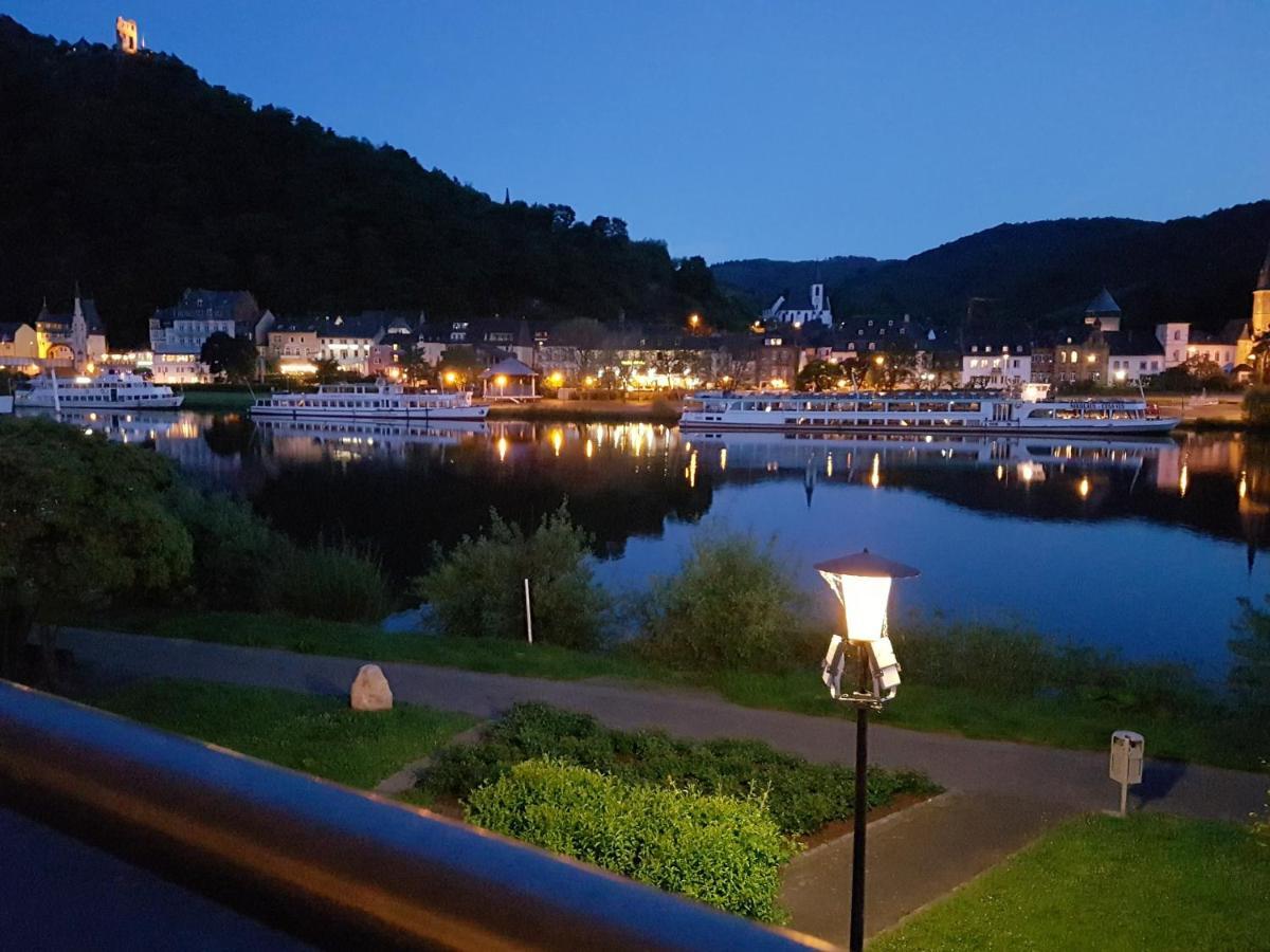 Mosel-Loggia - Luxusapartment -Terrass - Klimaanlage Трабен-Трарбах Экстерьер фото